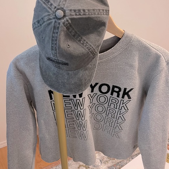 Cute little New York sweater - Picture 1 of 4
